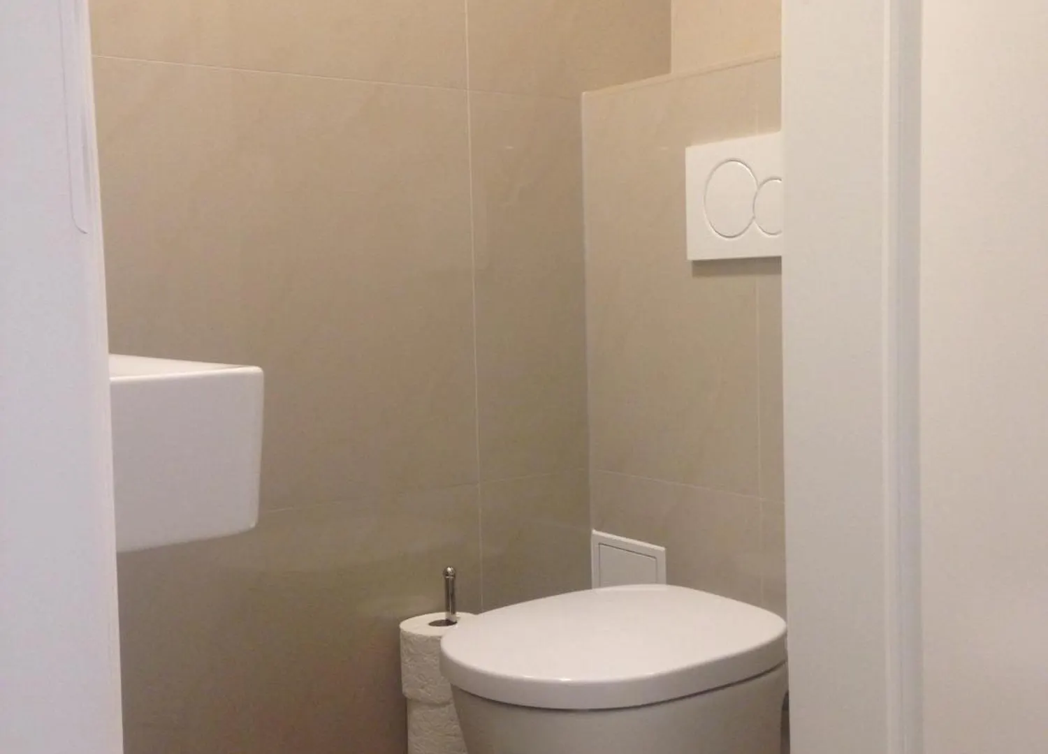 דירה וינה Small And Cozy Flat